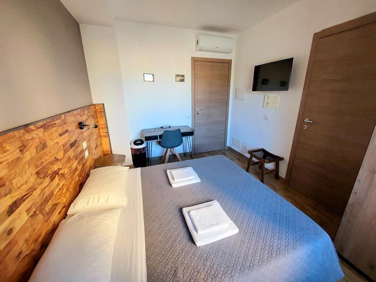 Arya Cagliari Hotel Ngoại thất bức ảnh