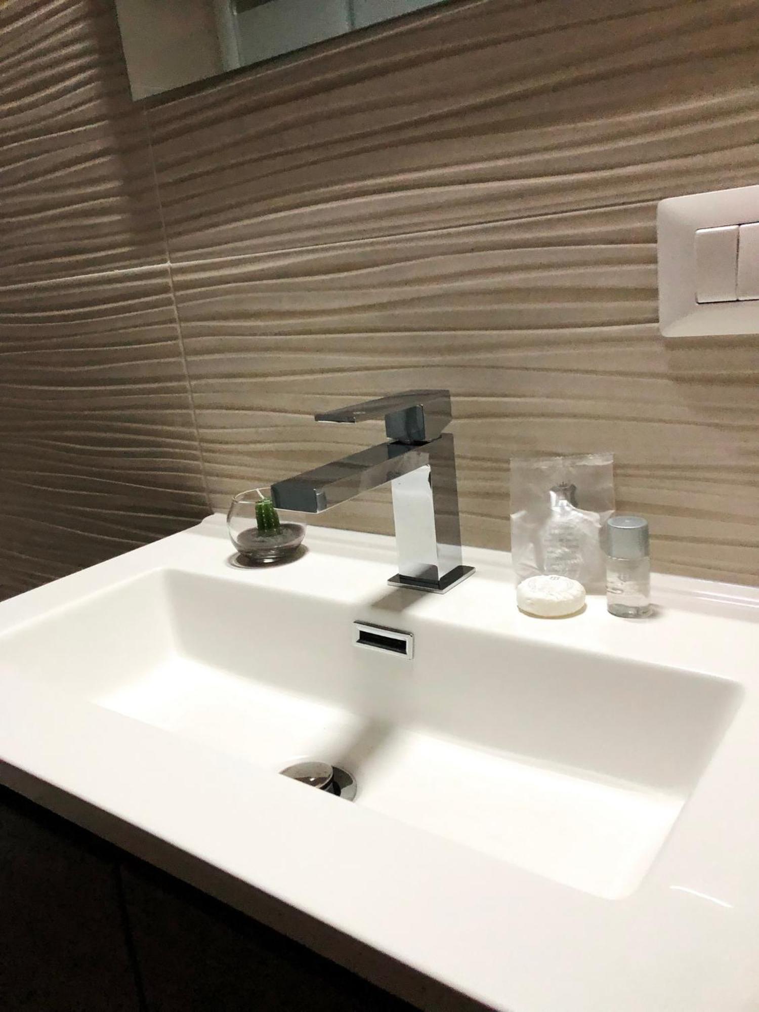 Arya Cagliari Hotel Ngoại thất bức ảnh