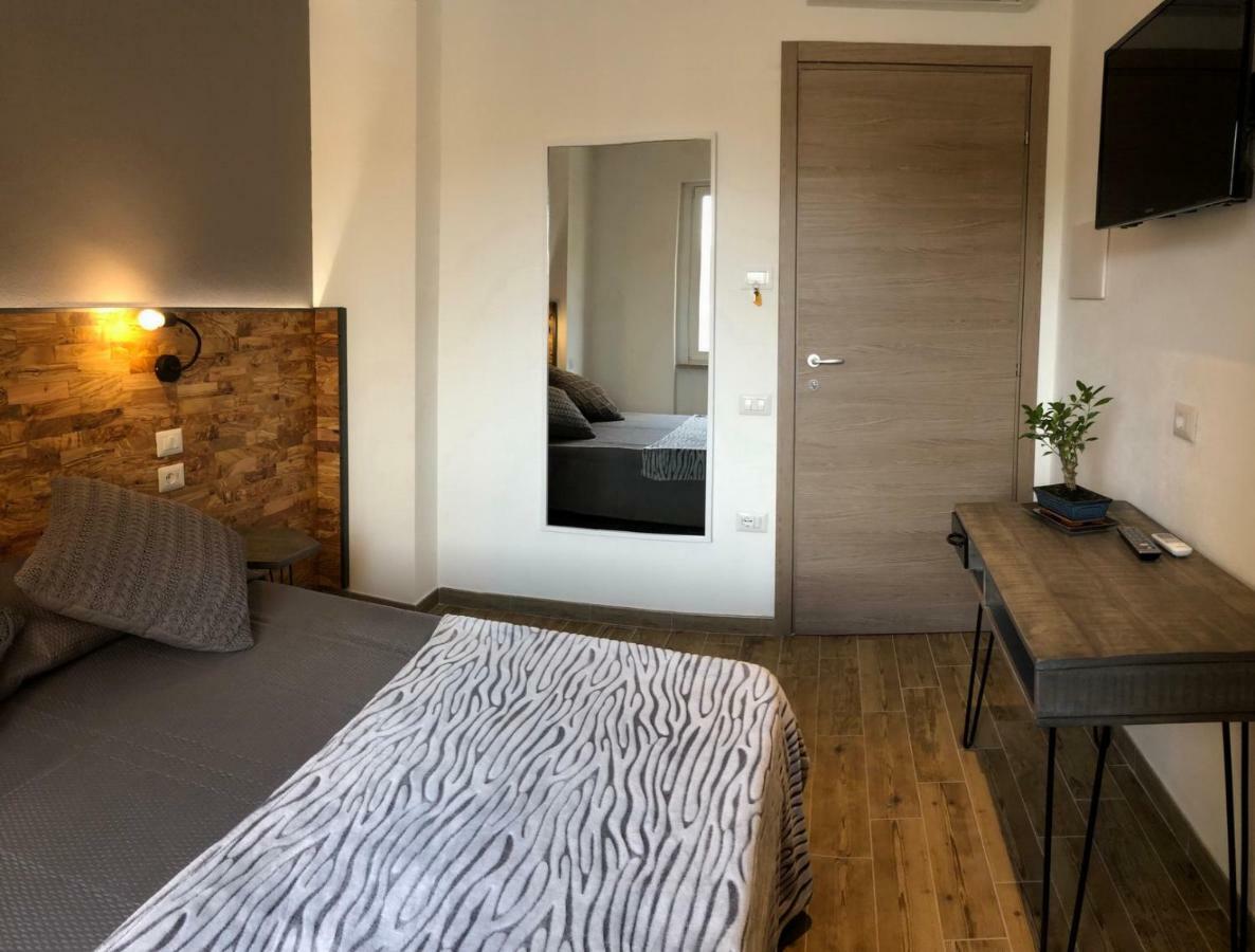 Arya Cagliari Hotel Ngoại thất bức ảnh