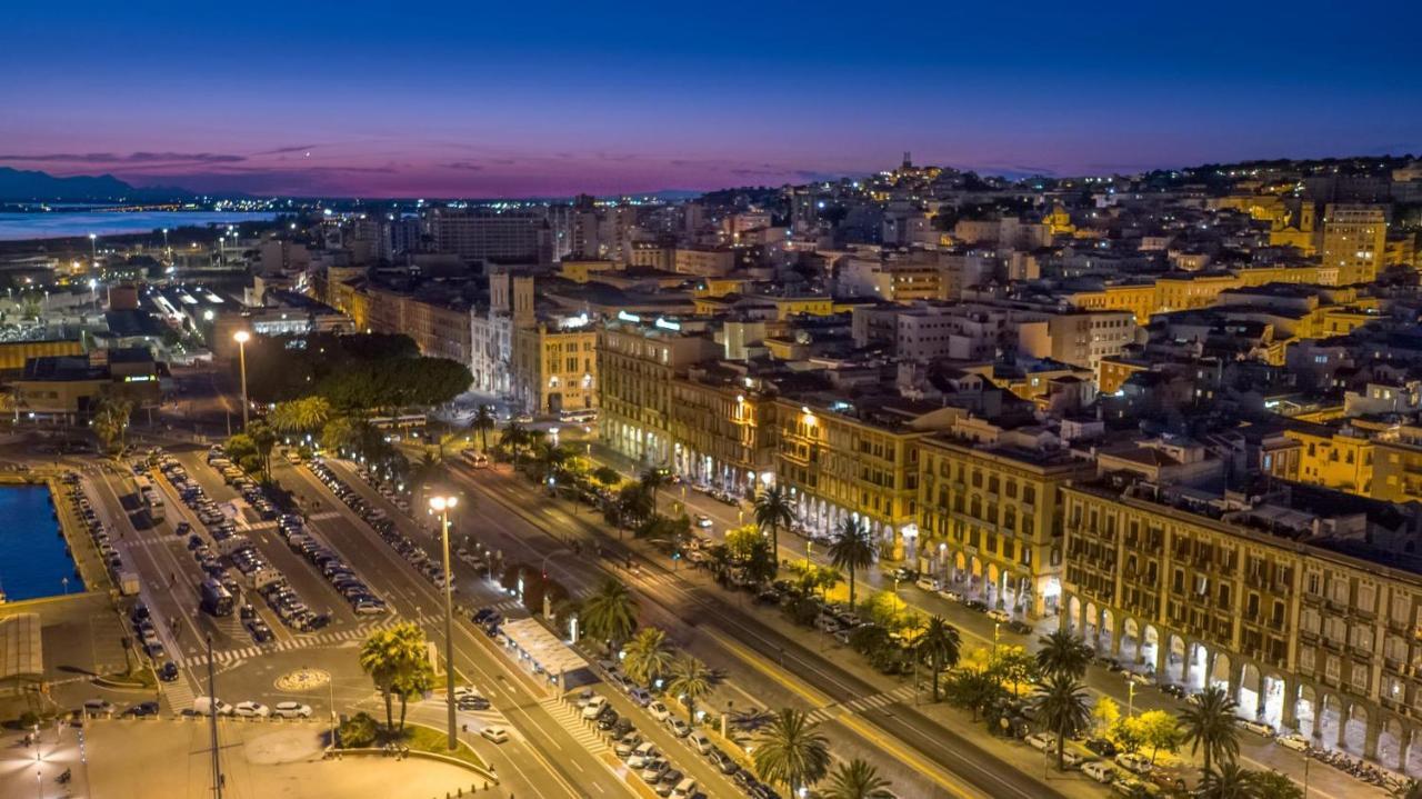 Arya Cagliari Hotel Ngoại thất bức ảnh